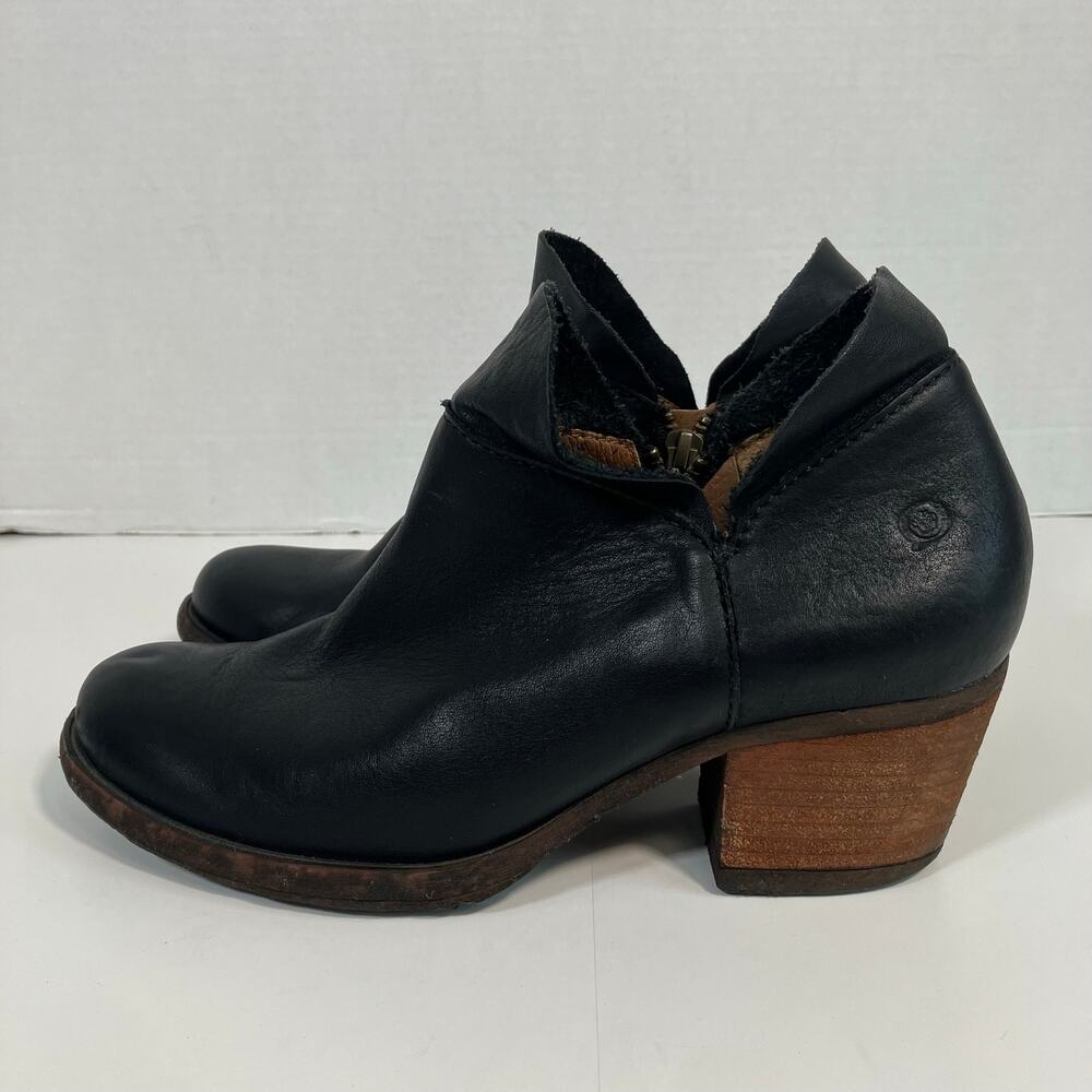 Born Sz 8 Black Stacked Heel Ankle Booties Deep V-Shaft Grunge Western